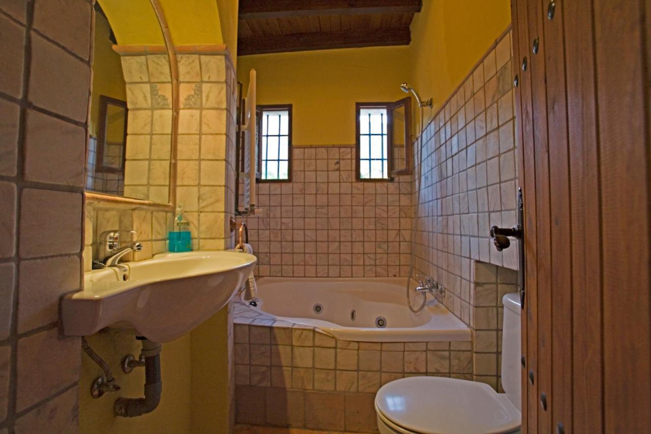 Villa La Torre Rocabella El Chorro Esterno foto